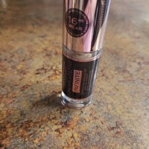 Revolution Infinite Longwear Concealer - Cream Shade